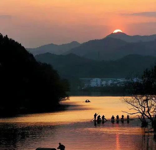 我爱乡间的秋天：一位老人的回忆