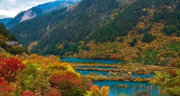 流连忘返的小山坡（一位画家的探访之旅）