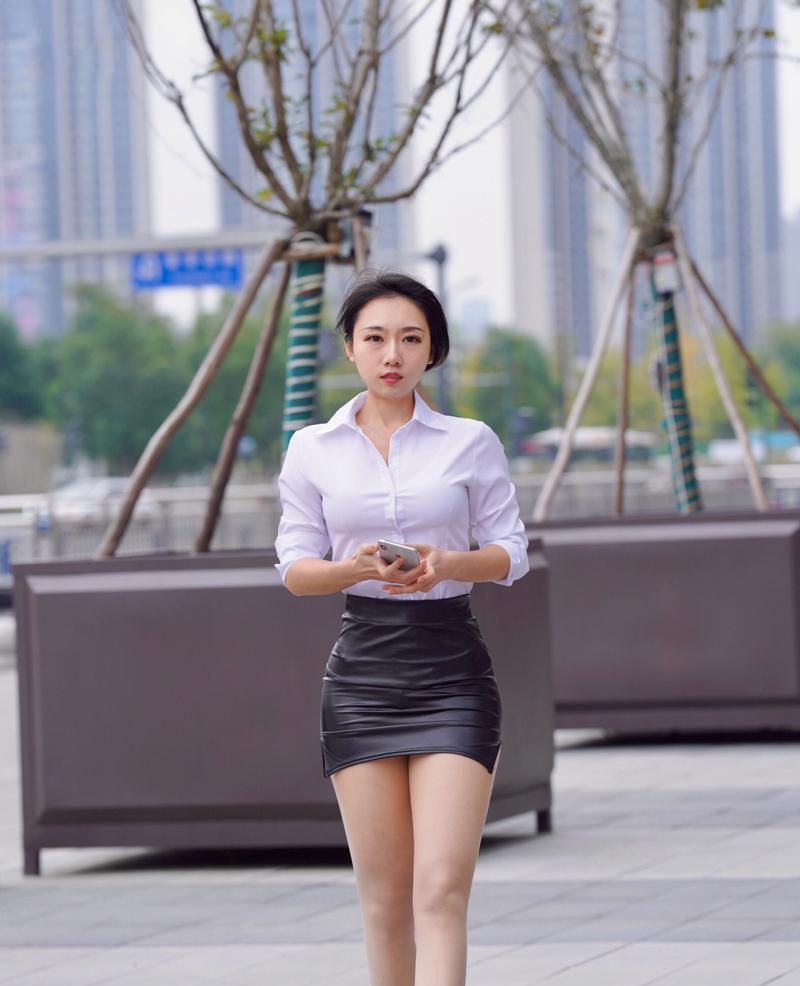 忙碌的身影（一个人为梦想而奋斗）