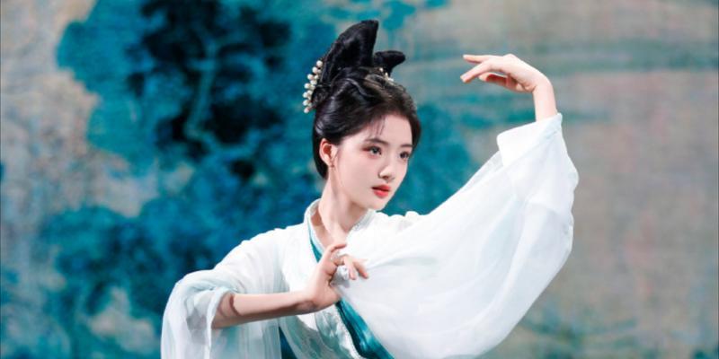 凡尘里的闪光（她是怎样一步步实现自我价值的）